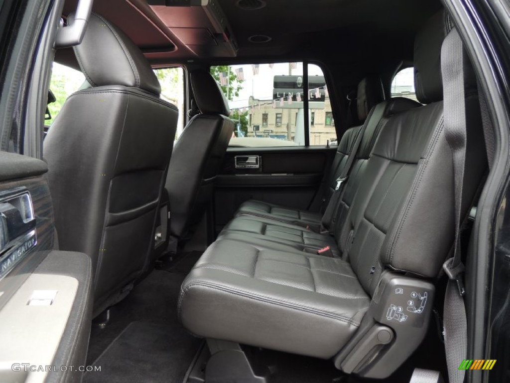 2010 Lincoln Navigator L 4x4 Rear Seat Photo #82004837