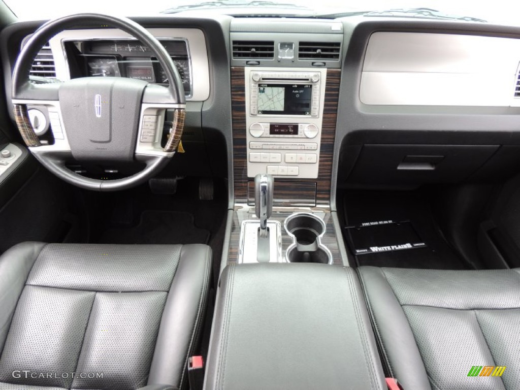 2010 Lincoln Navigator L 4x4 Charcoal Black Dashboard Photo #82005070
