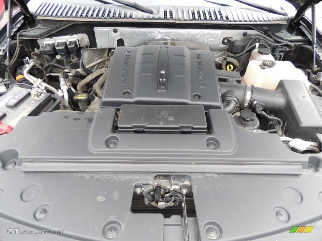 2010 Lincoln Navigator L 4x4 Engine Photos