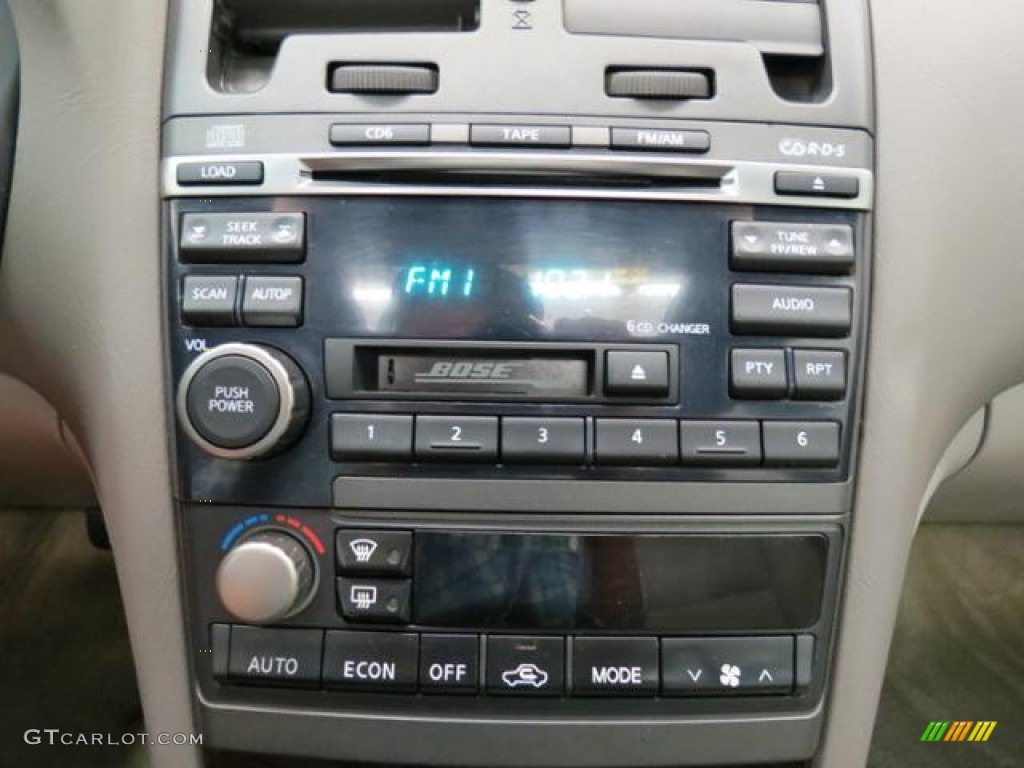 2003 Nissan Maxima SE Controls Photo #82006735