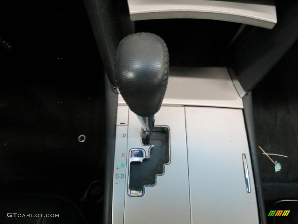 2010 Toyota Camry SE 6 Speed Automatic Transmission Photo #82009023