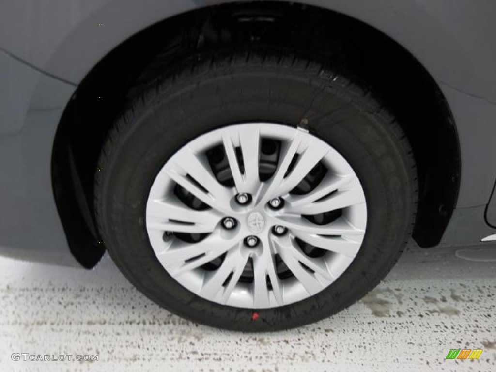 2013 Camry Hybrid LE - Magnetic Gray Metallic / Light Gray photo #4