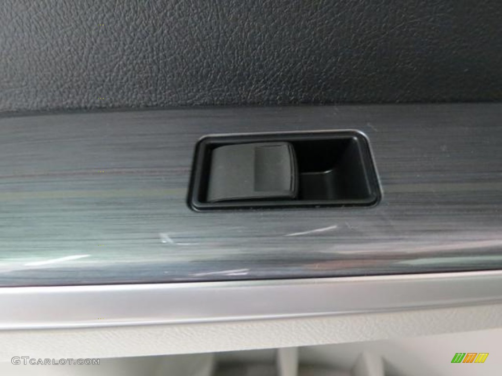 2013 Camry Hybrid LE - Magnetic Gray Metallic / Light Gray photo #8