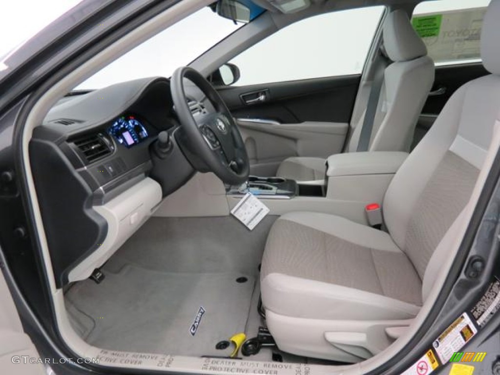 2013 Camry Hybrid LE - Magnetic Gray Metallic / Light Gray photo #9