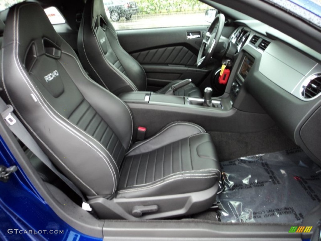 2013 Ford Mustang GT Premium Coupe Front Seat Photo #82012091
