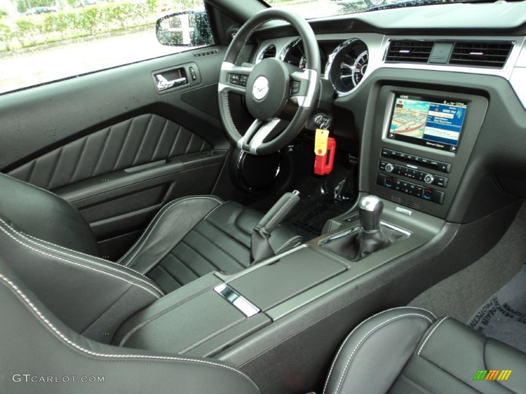 2013 Ford Mustang GT Premium Coupe Controls Photo #82012163