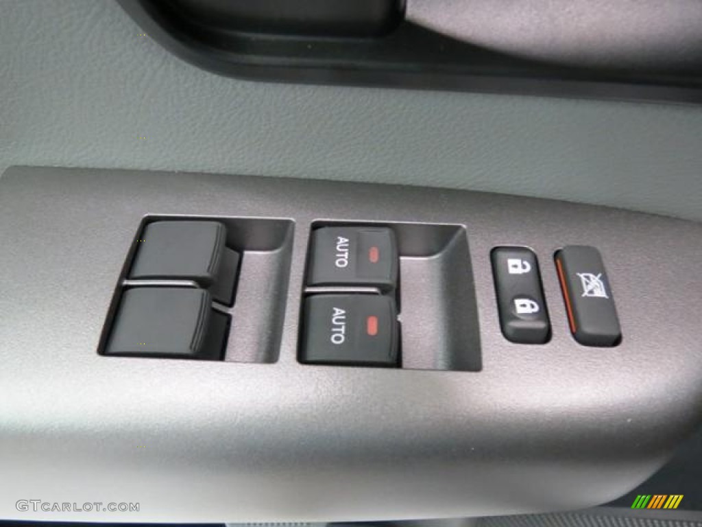 2013 Toyota Sequoia Limited Controls Photo #82012826