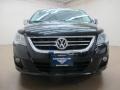 2009 Nocturne Black Metallic Volkswagen Routan SEL  photo #3