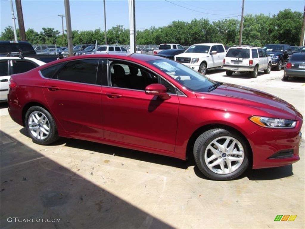 2013 Fusion SE 1.6 EcoBoost - Ruby Red Metallic / Charcoal Black photo #7