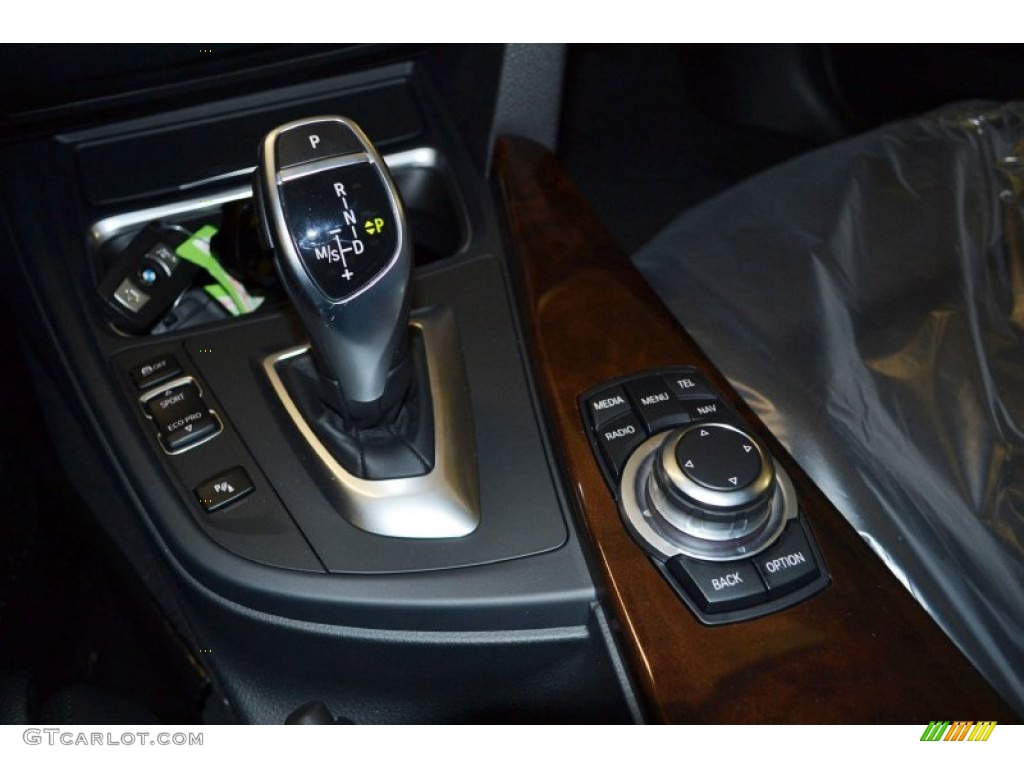 2013 3 Series 335i Sedan - Alpine White / Black photo #9
