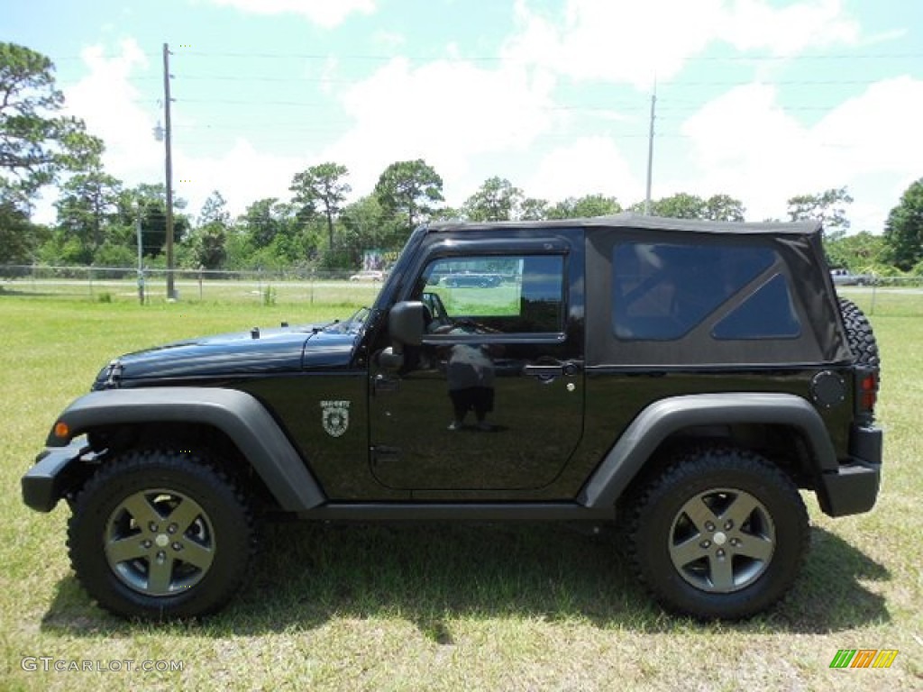 2011 Wrangler Rubicon 4x4 - Black / Black photo #2
