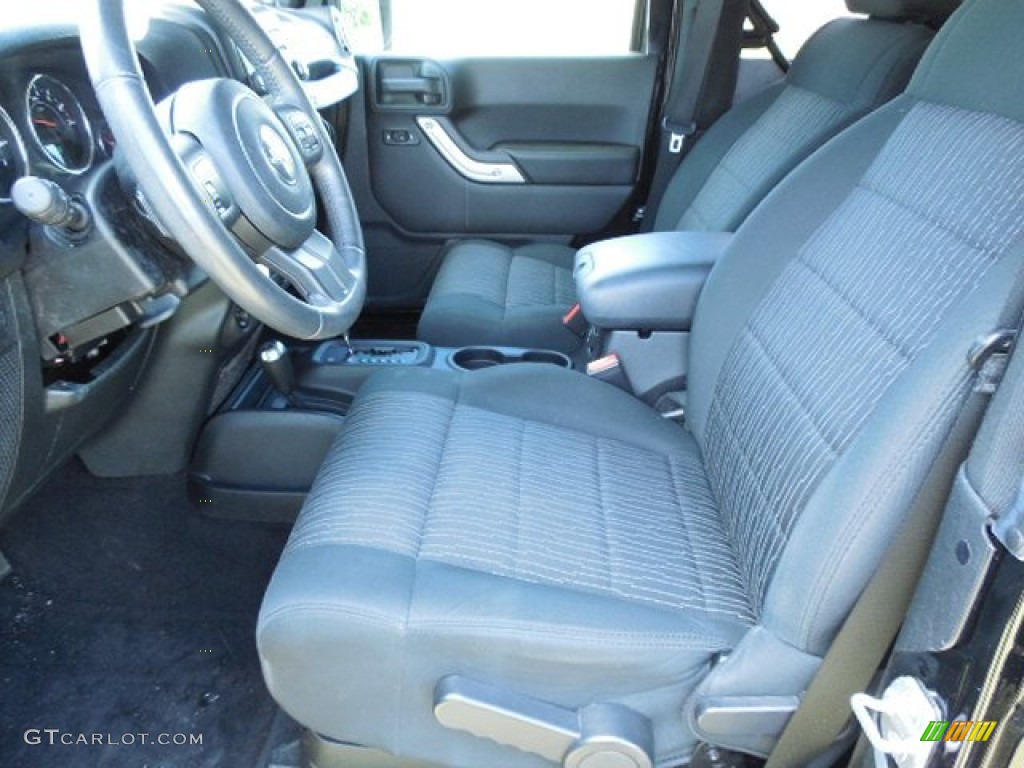 2011 Wrangler Rubicon 4x4 - Black / Black photo #4