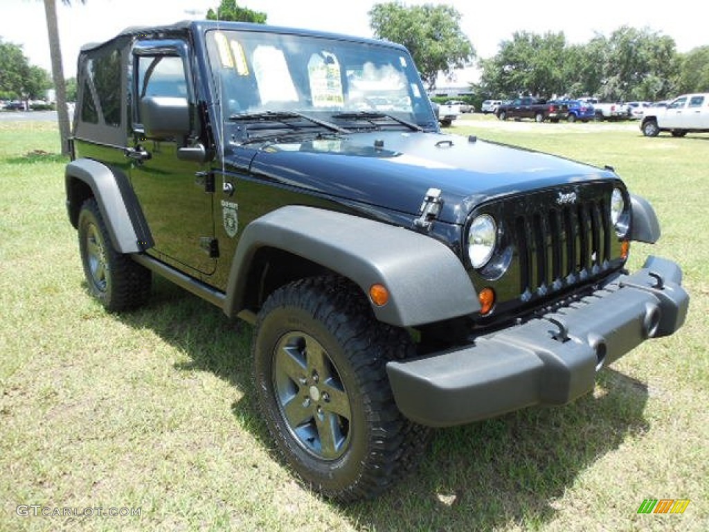 2011 Wrangler Rubicon 4x4 - Black / Black photo #10