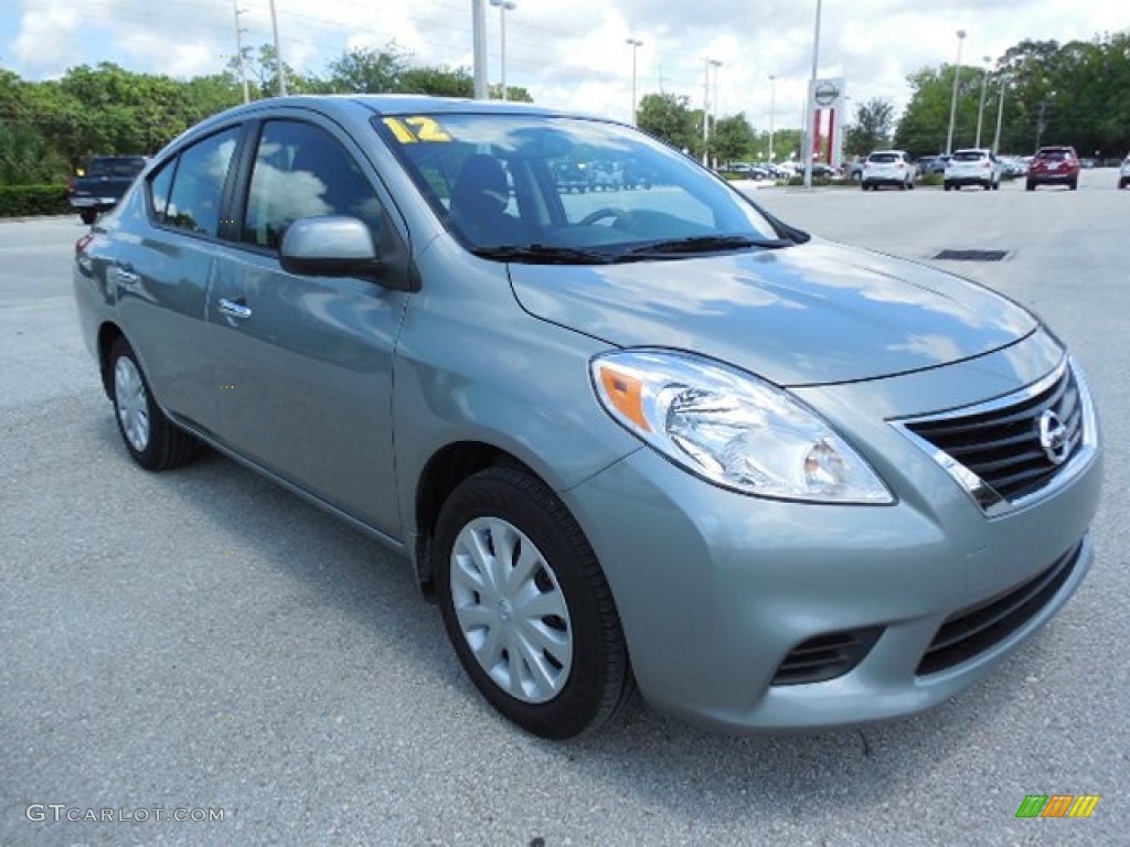 2012 Versa 1.6 SV Sedan - Magnetic Gray Metallic / Charcoal photo #10