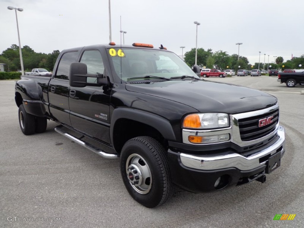 Onyx Black 2006 GMC Sierra 3500 SLT Crew Cab 4x4 Dually Exterior Photo #82026419