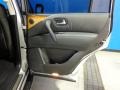 Liquid Platinum - QX 56 4WD Photo No. 25
