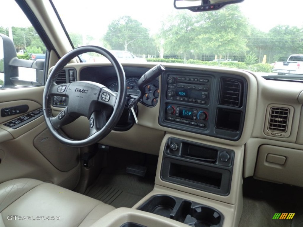 2006 GMC Sierra 3500 SLT Crew Cab 4x4 Dually Dashboard Photos