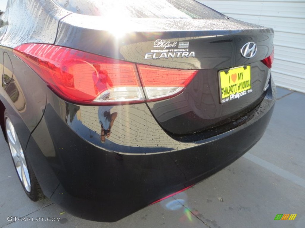 2012 Elantra Limited - Midnight Black / Gray photo #21