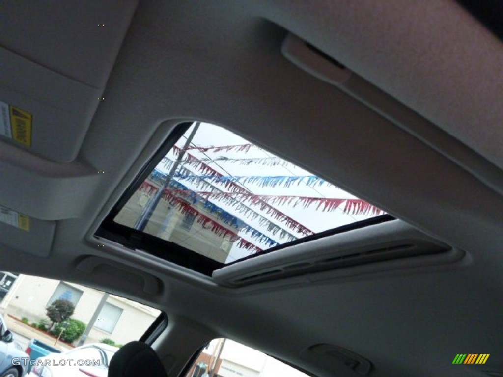 2013 MAZDA5 Touring - Liquid Silver Metallic / Black photo #16