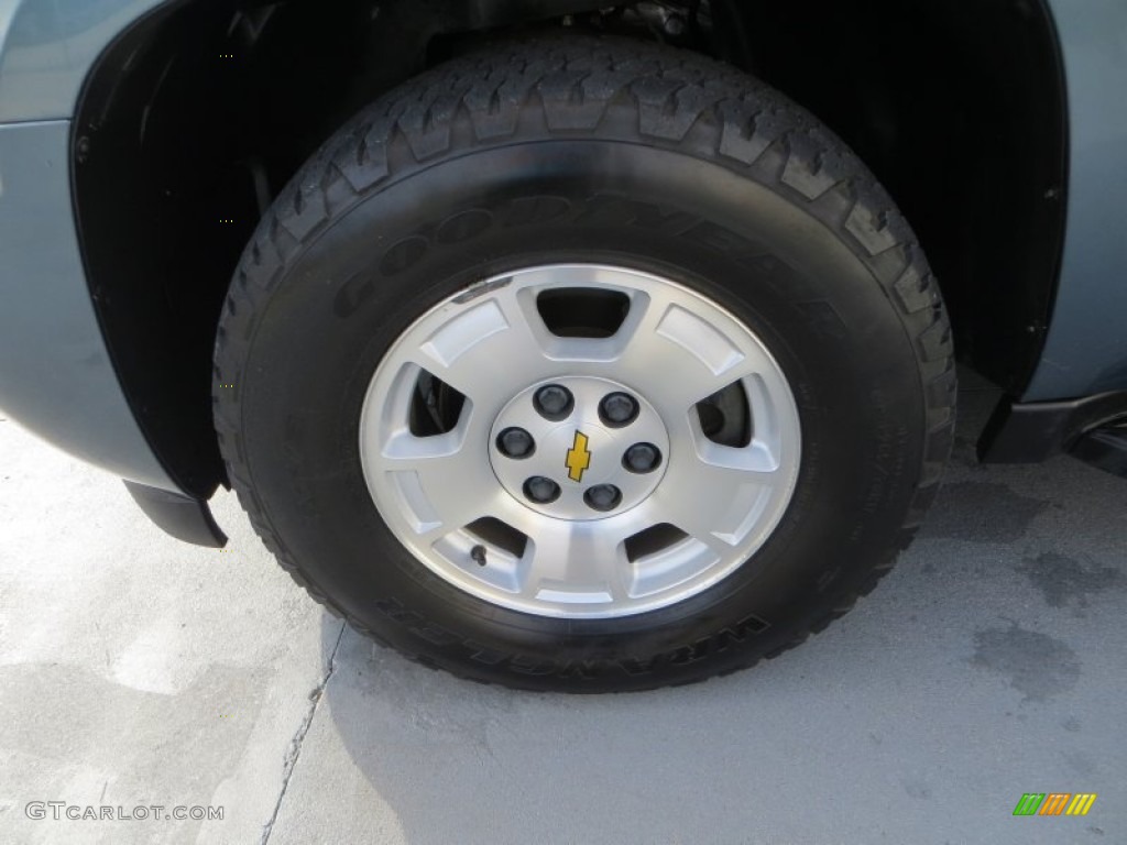 2010 Chevrolet Suburban LT Wheel Photo #82027958