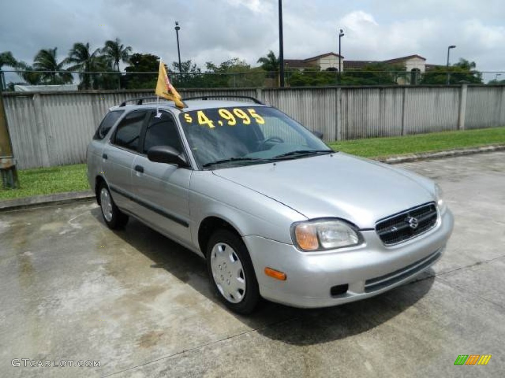1999 Esteem GL Wagon - Silky Silver Metallic / Gray photo #1