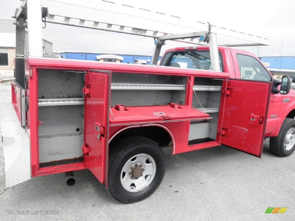 Red Clearcoat 2007 Ford F250 Super Duty XL Regular Cab 4x4 Commercial Exterior Photo #82030360