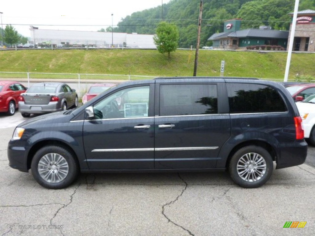 2013 Town & Country Touring - L - Maximum Steel Metallic / Black/Light Graystone photo #2