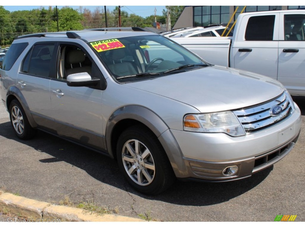 2009 Taurus X SEL - Brilliant Silver Metallic / Medium Light Stone photo #3