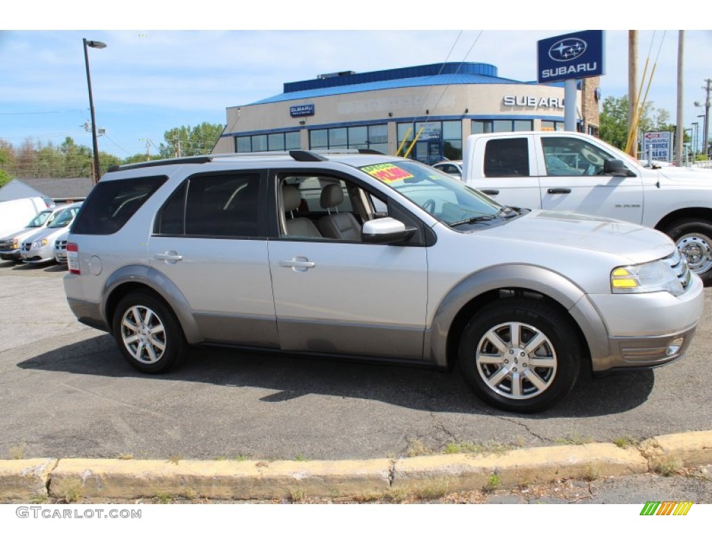 2009 Taurus X SEL - Brilliant Silver Metallic / Medium Light Stone photo #4