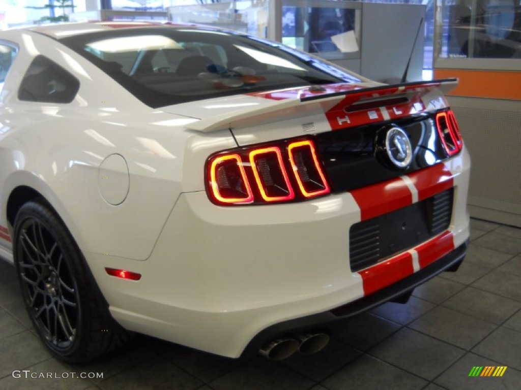 2014 Mustang Shelby GT500 SVT Performance Package Coupe - Oxford White / Shelby Charcoal Black/Red Accents Recaro Sport Seats photo #9