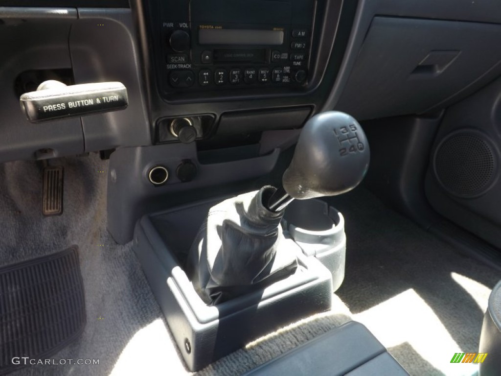 2000 Toyota Tacoma Regular Cab 5 Speed Manual Transmission Photo #82040625