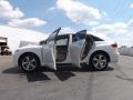 Blizzard White Pearl - Venza XLE Photo No. 5