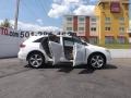 Blizzard White Pearl - Venza XLE Photo No. 10