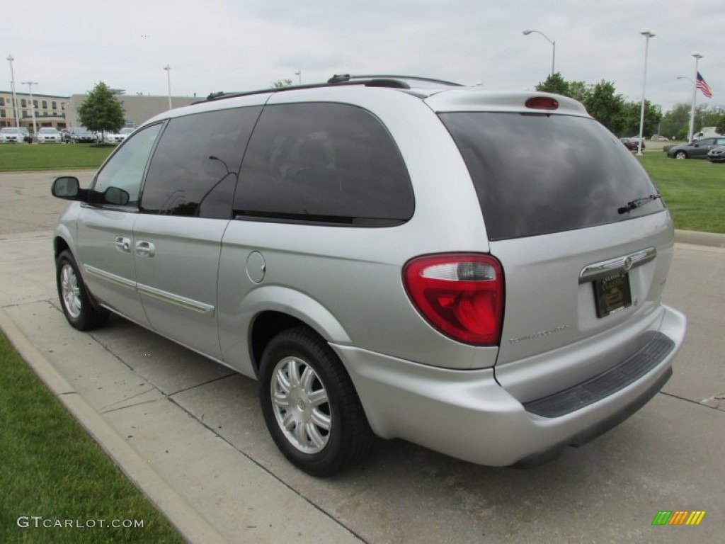 2006 Bright Silver Metallic Chrysler Town Amp Country