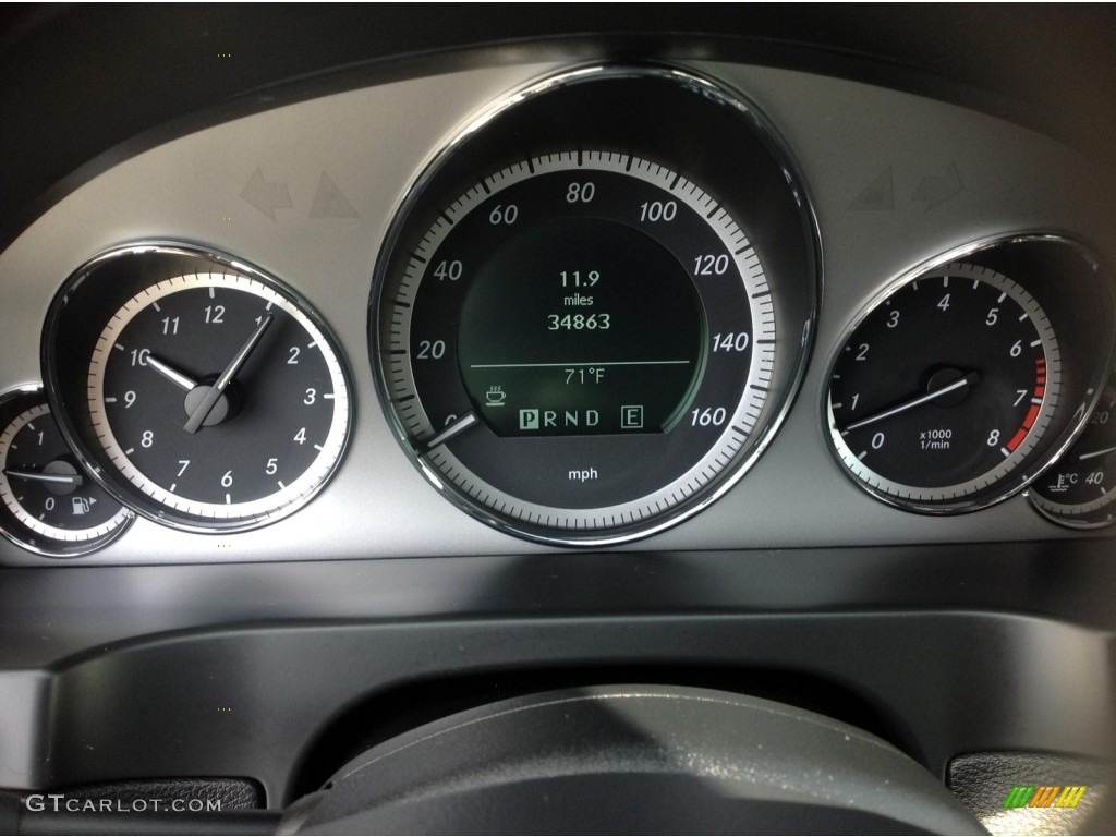 2011 E 550 Coupe - Arctic White / Black photo #2