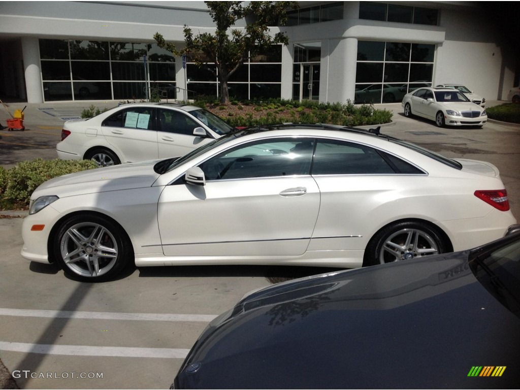 2011 E 550 Coupe - Arctic White / Black photo #1