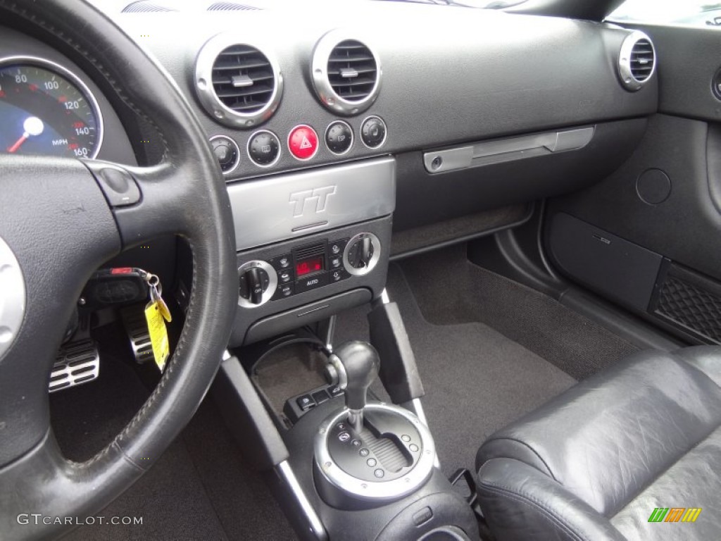 2003 Audi TT 1.8T Roadster Dashboard Photos