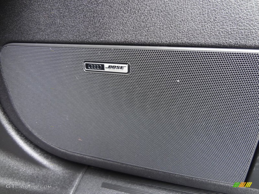 2003 Audi TT 1.8T Roadster Audio System Photos