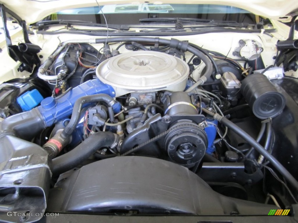 1977 Ford LTD Landau 4 Door Pillared Hardtop 400 cid OHV 16-Valve V8 Engine Photo #82046046