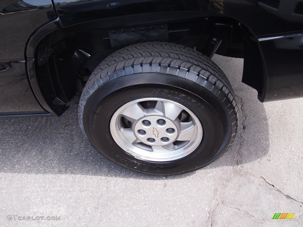 2001 Tahoe LS - Onyx Black / Tan/Neutral photo #11