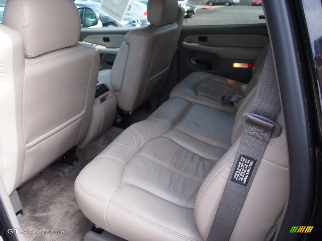 2001 Tahoe LS - Onyx Black / Tan/Neutral photo #12