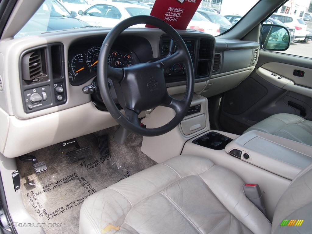 2001 Tahoe LS - Onyx Black / Tan/Neutral photo #15