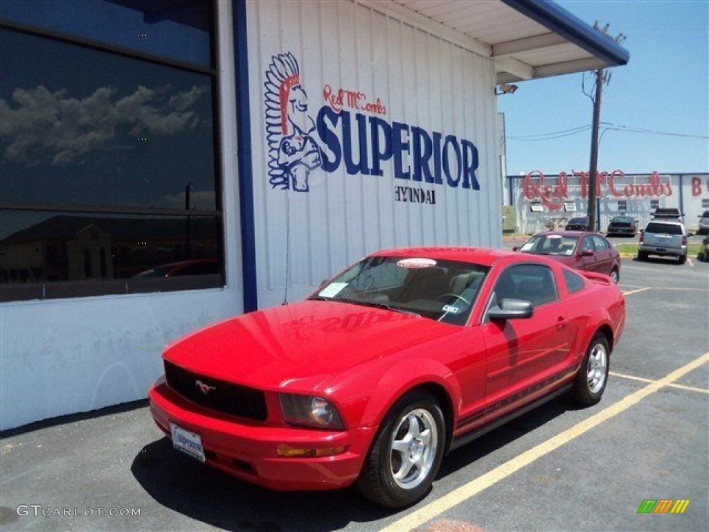 2005 Mustang V6 Deluxe Coupe - Torch Red / Light Graphite photo #1