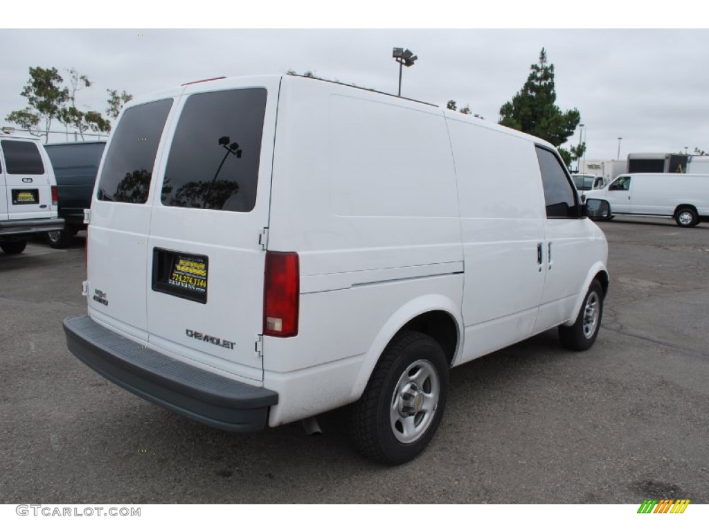 2004 Astro Commercial Van - Summit White / Medium Gray photo #5
