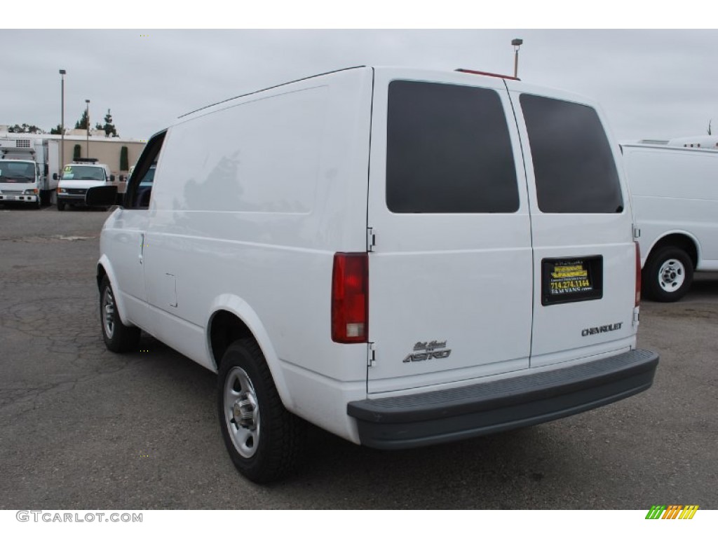 2004 Astro Commercial Van - Summit White / Medium Gray photo #7