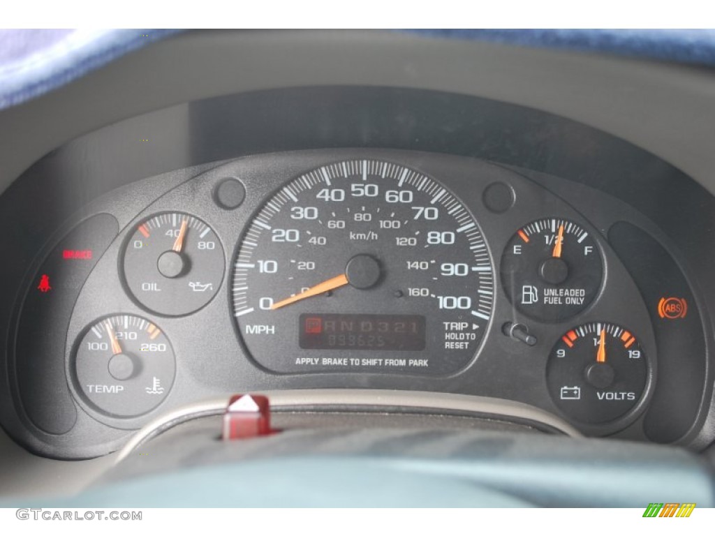 2004 Astro Commercial Van - Summit White / Medium Gray photo #14