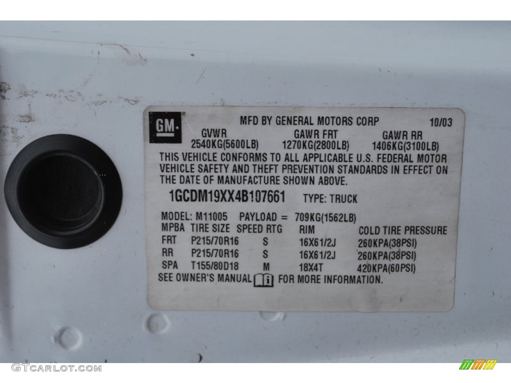 2004 Astro Commercial Van - Summit White / Medium Gray photo #15