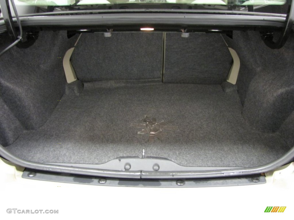 2007 Saturn ION 3 Sedan Trunk Photo #82053651