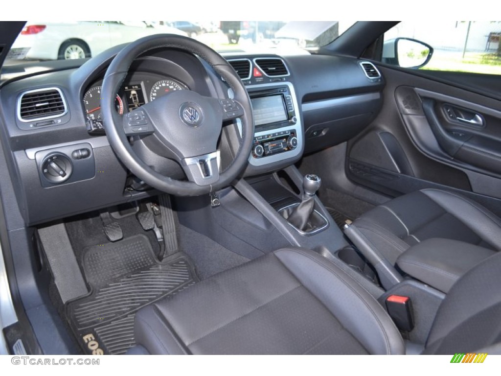 Titan Black Interior 2010 Volkswagen Eos Komfort Photo #82057923