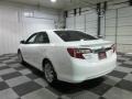 Super White - Camry XLE Photo No. 5